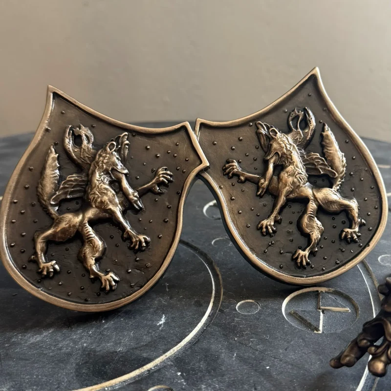 gegossenes Bronzewappen